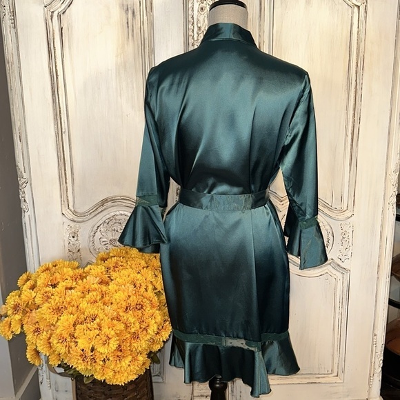 Ekouaer Satin Silky Feminine Deep Green Wrap Robe with Flutter Sleeves Size Med - Picture 7 of 10